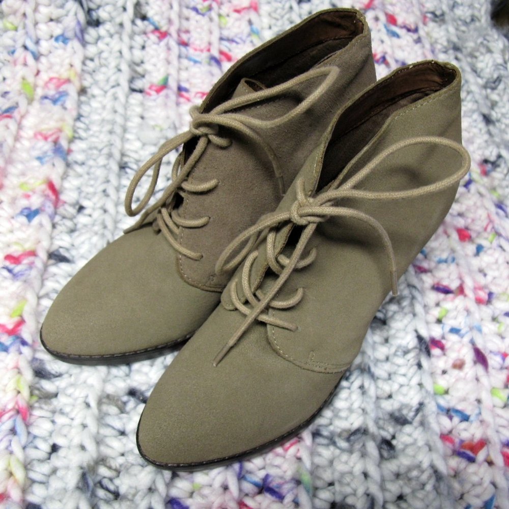 Steve Madden Jayson Ankle Booties Size 7.5M